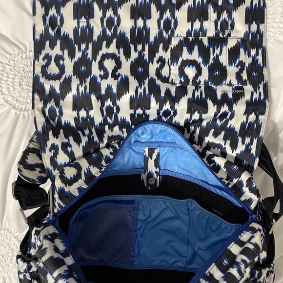 LULULEMON URBAN YOGINI IKAT MESSENGER BAG - Picture 3 of 7